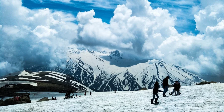 Manali Volvo Tour Package