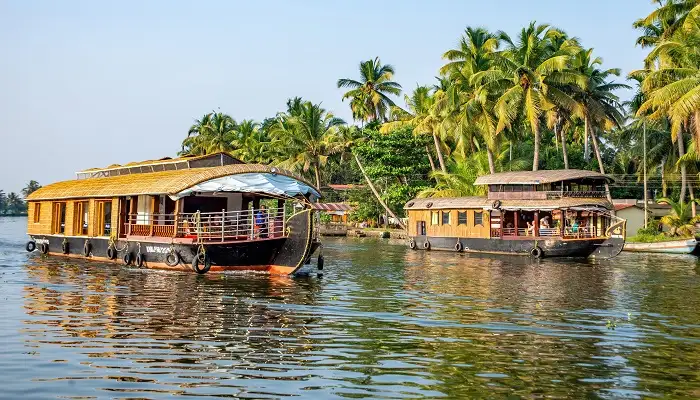 Alleppey Munnar Tour