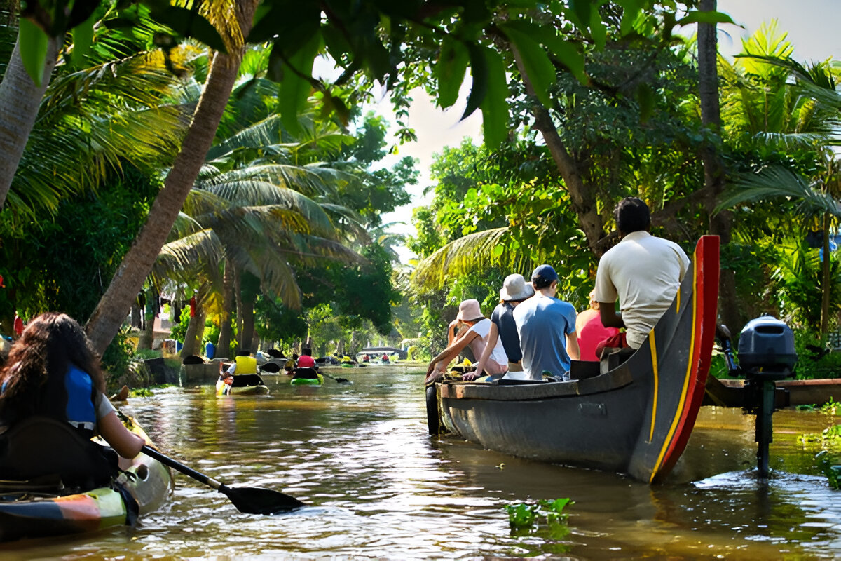 Kerala Backwaters Tour