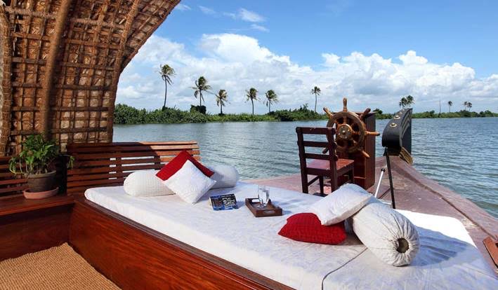 Kerala Houseboat Tour